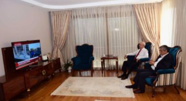 CHP Lideri Özgür Özel, 15 Temmuz Gecesini Detaylarıyla Anlattı: Kılıçdaroğlu'na Ulaşma Çabaları ve Meclis'e Gitme Kararı