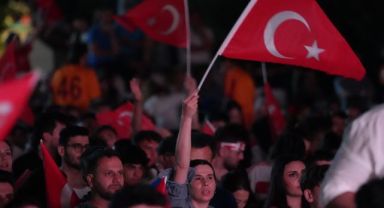 Kartal Meydanı’nda Milli Maç Coşkusu