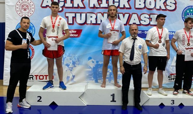 Kemer Belediyesi Kick Boks sporcularından büyük başarı