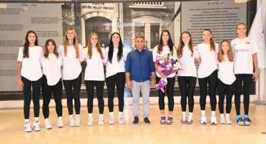 MANAVGAT BELEDİYESPOR KADIN VOLEYBOL TAKIMI YENİ SEZONA HAZIR