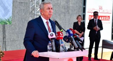 Ankara Büyükşehir Belediye Başkanı Mansur Yavaş, ‘1. Geleneksel Taha Akgül Karakucak Güreşleri’ Açılışına Katıldı