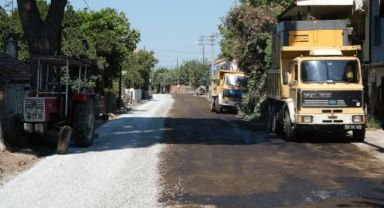 Aydın Büyükşehir Belediyesi'nden Söke'ye Büyük Yatırım: Yol Yapım Çalışmaları Tam Hızla Devam Ediyor