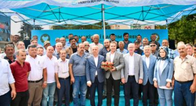 Balıkesirli Çiftçiler Artık Kendi Salçalarını Üretecek: 23 Kırsal Mahalleye Salça Makinesi Dağıtıldı