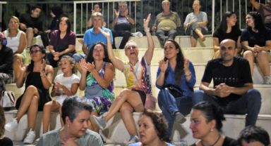 Bornova Çamdibi Atatürk Parkı'nda yaz konseri