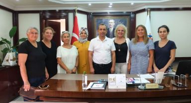 CHP kadın kollarından Kemer Belediye Başkan Yardımcısı Mehmet Derya Baytekin’e ziyaret 