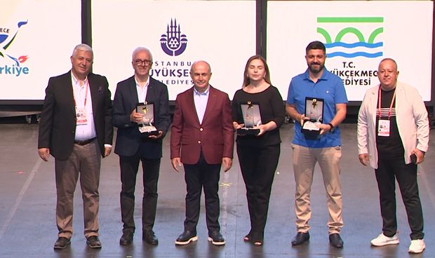 Uluslararası İstanbul Büyükçekmece Kültür ve Sanat Festivali kapsamında her yıl verilen basın ödülleri bu yıl da 3 kategoride verildi