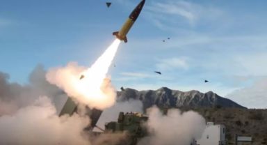 Zelenskiy'den Çifte Müjde: Ukrayna'nın İlk Yerli Balistik Füze Testi Başarıyla Tamamlandı