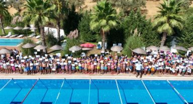 Aydın’da Çocuklar Geleceğe Yüzerek Hazırlanıyor