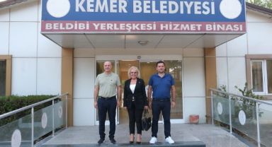 Kemer Belediye Başkan Vekili Sema Özdemir'den Mahalle Sorumlularına Ziyaret