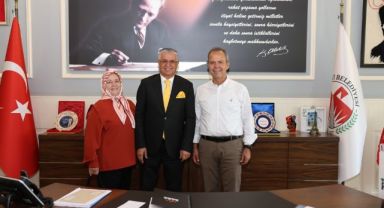 Kemer Belediye Başkanı Necati Topaloğlu'ndan Döşemealtı Belediye Başkanı Menderes Dal’a Nezaket Ziyareti