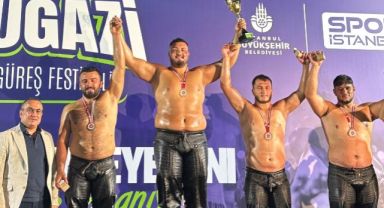 Kemer Belediye Pehlivanı Kemal Berke Kaya’dan Önemli Zafer!