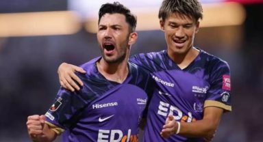 Tolgay Arslan Japonya'da Fırtına Gibi Esti: Sanfrecce Hiroshima'da Göz Kamaştıran Performans