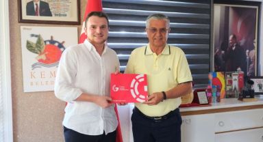 Türkiye Gençlik Parlamentosu Başkanı Bahar, Kemer Belediye Başkanı Topaloğlu’nu Ziyaret Etti