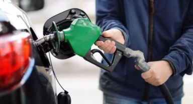 Akaryakıtta Çifte Zam: Tabelalar Değişiyor!