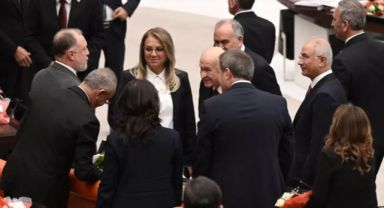 Bahçeli'nin Yakın Kurmayından Dikkat Çeken Açıklamalar: 'Yeni Bir Çözüm Süreci mi?'