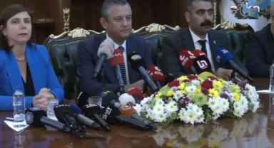 CHP Lideri Özgür Özel, Diyarbakır Belediyesi'ni Ziyaret Etti: 