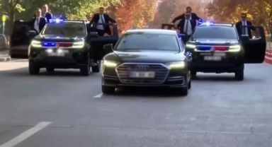 Dervişoğlu'nun Gösterişli TBMM Girişi Dikkat Çekti