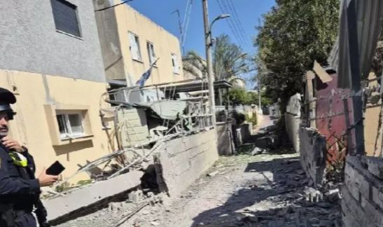Hizbullah'tan Hayfa'ya 40 Füze ile Saldırı: Elektrik Kesintileri ve Yaralılar