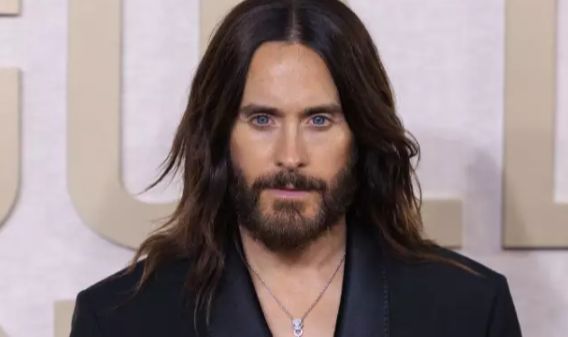 Taksi Bulamayan Ünlü Oyuncu Jared Leto İstanbul'da Belediye Otobüsüne Bindi