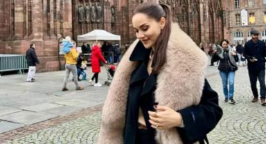 Fahriye Evcen'in Fransa Tatilinde Verdiği Pozlar Tepki Çekti: 