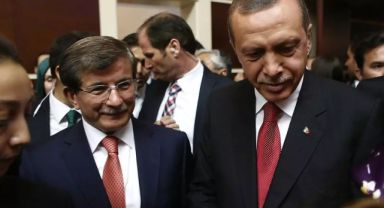 AK Partili Mücahit Birinci'den Ahmet Davutoğlu'na Siyaset Yapma Çağrısı: 