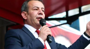 Tanju Özcan, Kanser İddialarına Yanıt Verdi: “Akut Pankreatit Teşhisi Kondu”