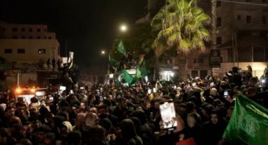 İsrail ile Hamas Arasında Esir Takası: 90 Filistinli Serbest Bırakıldı