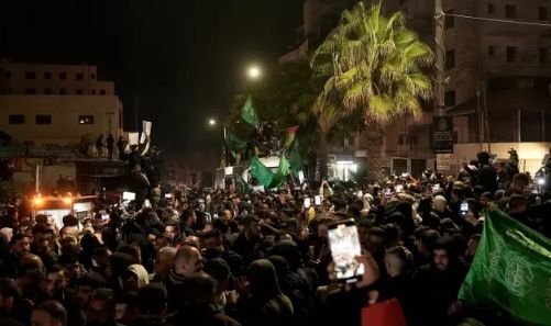 İsrail ile Hamas Arasında Esir Takası: 90 Filistinli Serbest Bırakıldı