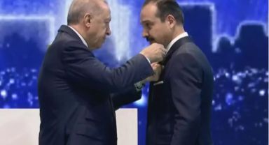 Kürşad Zorlu'nun geçmişiki Sert Eleştirileri ve AK Parti'ye Katılması: Saf Değiştiren Siyasetçinin Gündem Yaratmaya Devam Ediyor