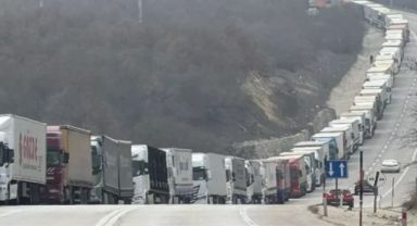 Avrupa Birliği, Suriye'ye Yönelik Bazı Yapımları 14 Yıl Sonra Askıya Aldı