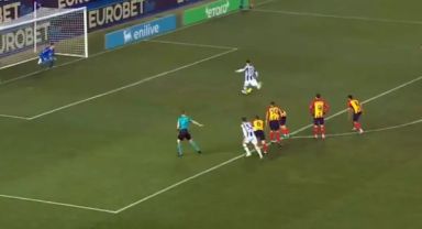 Beklenen Penaltı Olayı: Lucca Zorla Penaltı Attı, Takım Arkadaşları Sevinmedi