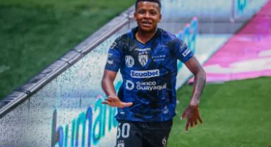 Beşiktaş Ara Transfer Dönemindeki İlk İmzasını Attı