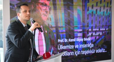 Bornova'nın Kalbinde Anlamlı Açılış: Prof. Dr. Kamil Okyay Sındır'ın Adı Yeni Hizmet Binasında Yaşayacak
