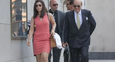 Kıbrıslı Türk İş İnsanı Asil Nadir Hayatını Kaybetti