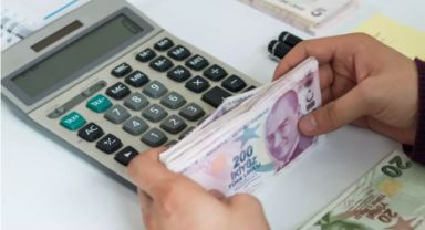 Emekliye 4 Bin Lira Bayram İkramiyesi ve Doğum Yardımı Düzenlemesi Meclis'ten Geçti