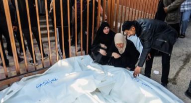 İsrail'in Gazze Saldırısında Hayatını Kaybedenlerin Sayısı 400'ü Geçti