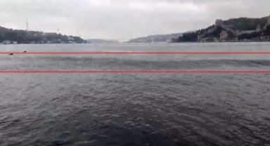 İstanbul'da 6.2'lik Deprem: Boğazda Dalgalar Kameralara Yansıdı