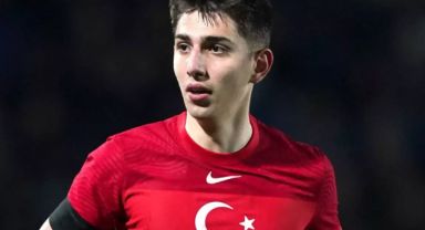 Demir Ege Tıknaz, Portekiz'de Ayın Futbolcusu Seçildi