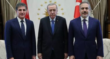 PKK’nın Silah Bırakma ve Fesih Kararı Sonrası Barzani’den Destek Mesajı: “Tarihi Bir Adım”