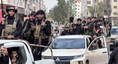 Şam'da Dürziler, Ağır Silahlarını Teslim Etmeye Başladı