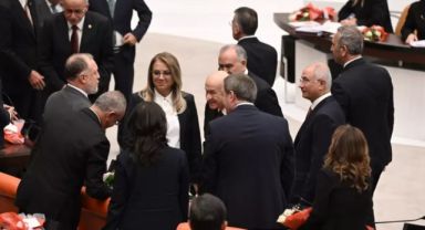 Terörsüz Türkiye Süreci: Bir Tokalaşmayla Başlayan Adımlar