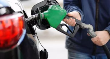 Akaryakıta Yine Büyük Zam: Tabela 5 Günde Üçüncü Kez Güncelleniyor