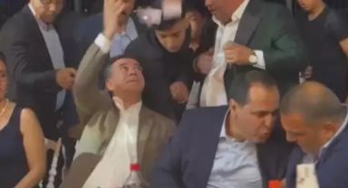 Şanlıurfa’da Belediye Başkanlarının Düğün Eğlencesinde Para Saçması Tepkiyle Karşılandı