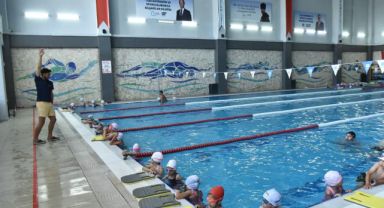 Altıeylül’de Yaz Aylarında Yüzme Kursları Yoğun İlgi Görüyor