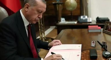 Cumhurbaşkanı Erdoğan, İki Mahkumun Kalan Hapis Cezalarını Kaldırdı