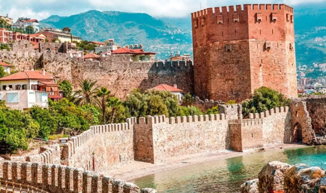 Antalya Kalesi Hakkında Satış İddialarına Cumhurbaşkanlığından Yalanlama