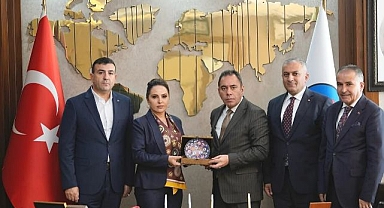 Grand Ani Hotel'den Anlamlı Ev Sahipliği: Cumhurbaşkanımız ve Milli Savunma Bakanımızın Desteklediği Kadın Futbolunun Gururu Kars'ta Kutlandı