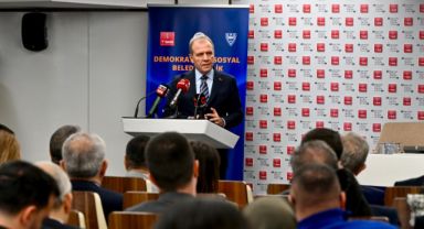 Mersin Büyükşehir Belediye Başkanı Vahap Seçer’den Demokratik ve Sosyal Belediyecilik Vurgusu