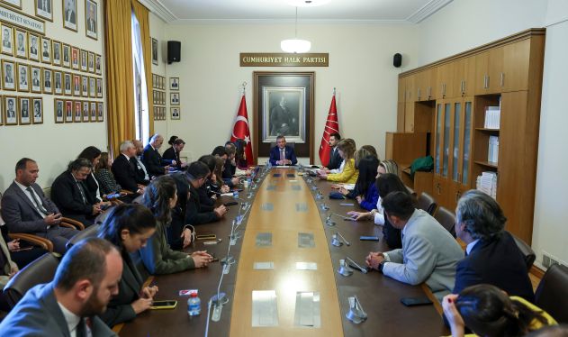 Özgür Özel'den Kılıçdaroğlu'nun MYK'sına İlk Değerlendirme: